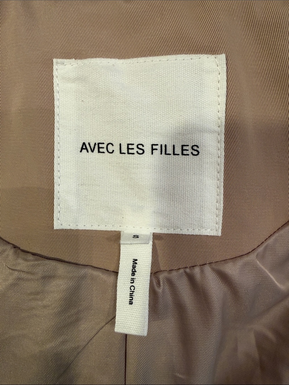 Avec Les Filles Hooded Belted Water Resistant Rain Coat in Khaki Size Small NWOT - Picture 4 of 6